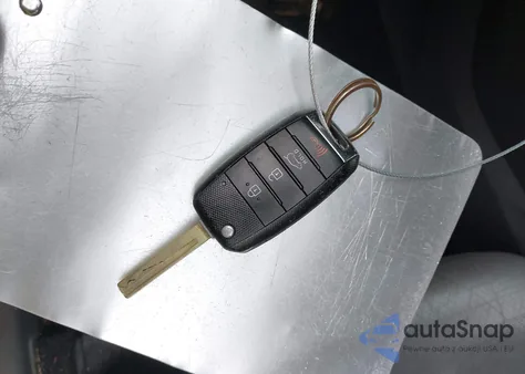 2016 Kia Sorento 3.3L Ex z USA, uszkodzony, nr VIN 5XYPHDA52GG082679